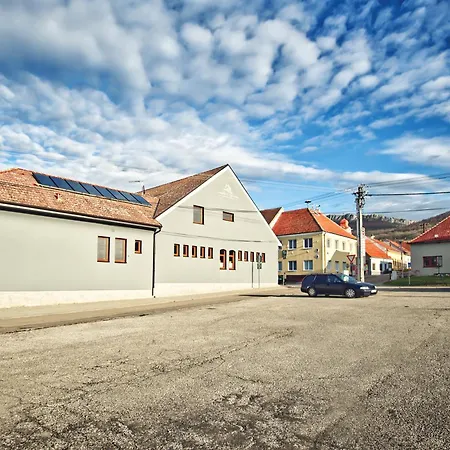 Vinarstvi Cervinka Guest house *